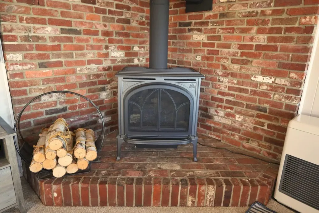 37 Williams Road Vassalboro ME 04989