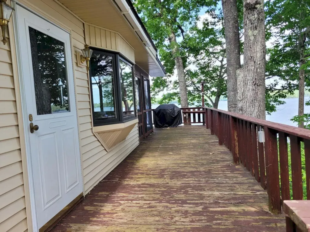 37 Williams Road Vassalboro ME 04989