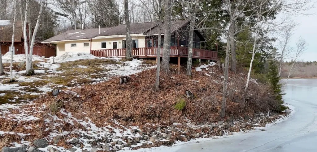 37 Williams Road Vassalboro ME 04989