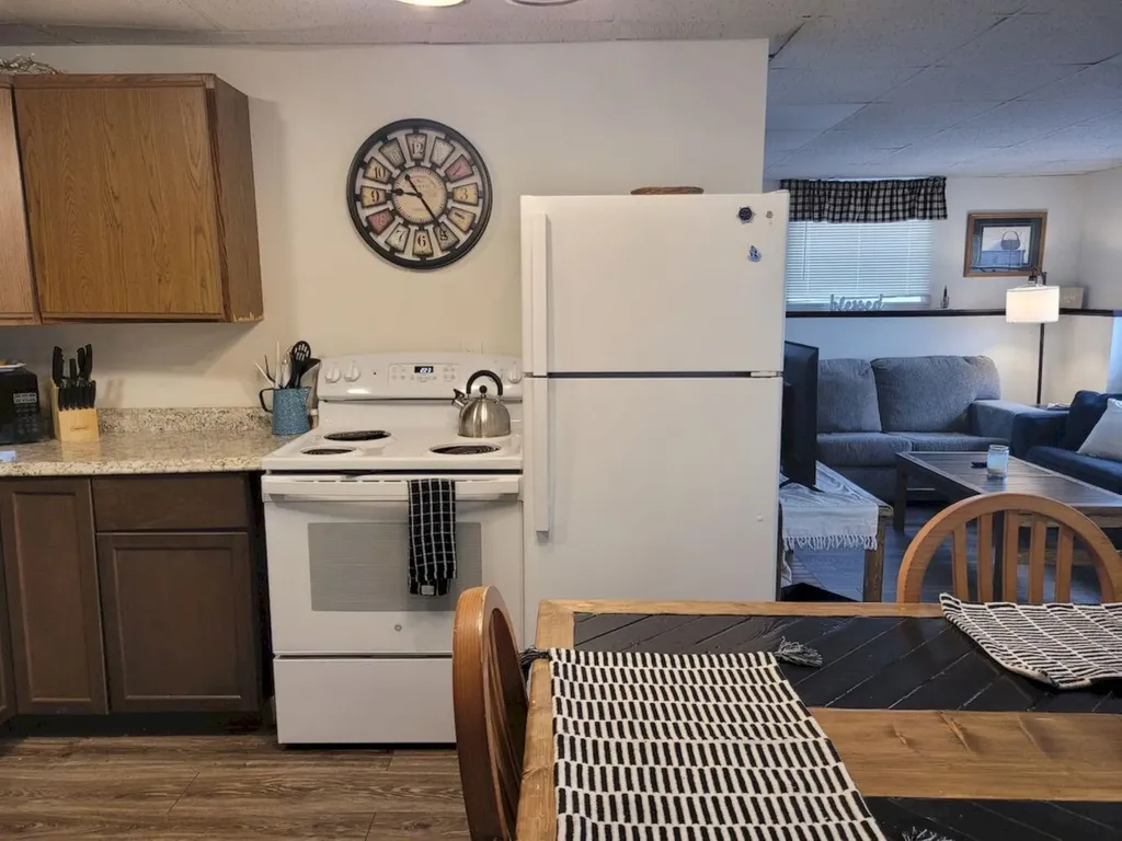 37 Williams Road Vassalboro ME 04989