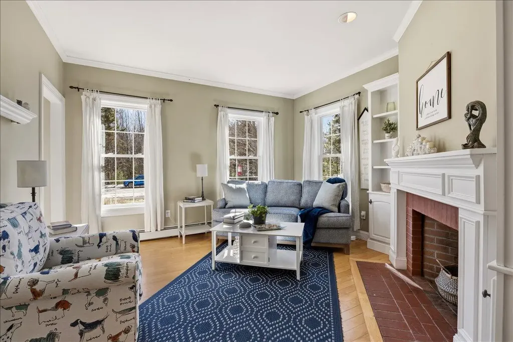 2 Bornheimer Place Scarborough ME 04074
