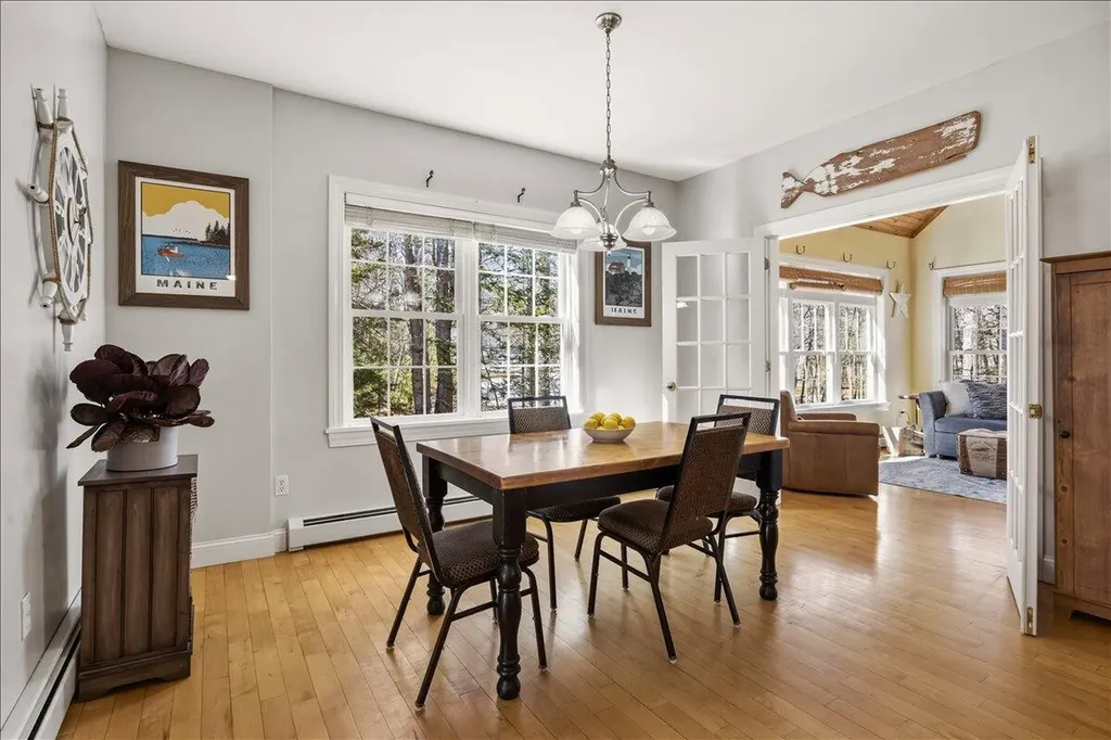 2 Bornheimer Place Scarborough ME 04074