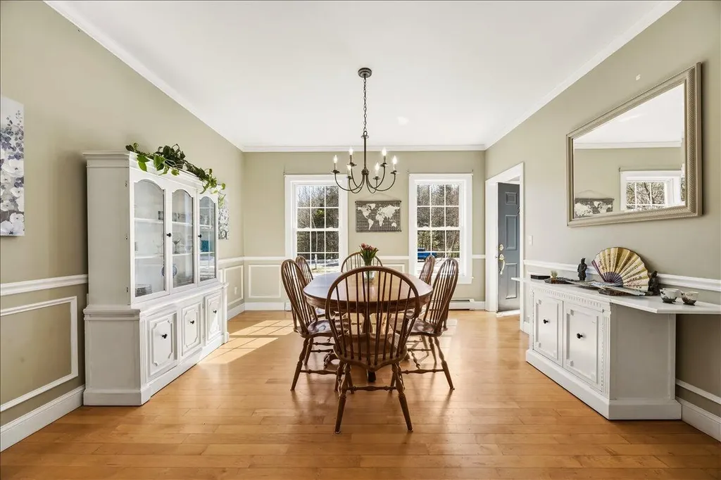 2 Bornheimer Place Scarborough ME 04074