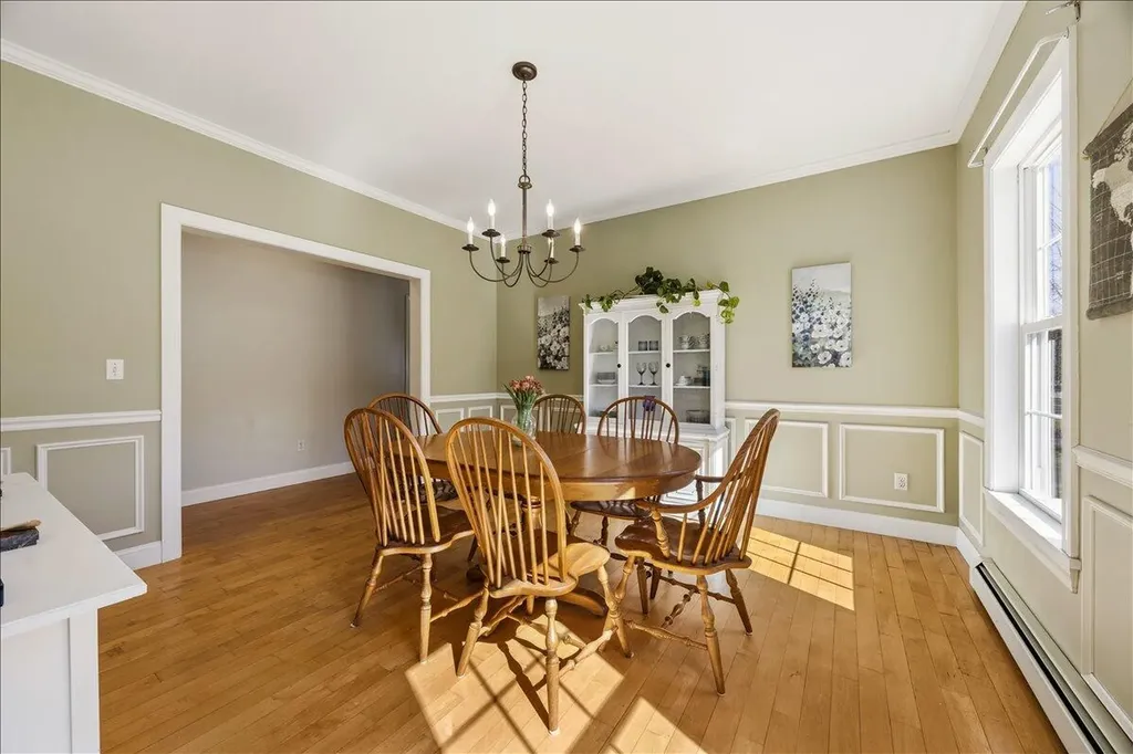 2 Bornheimer Place Scarborough ME 04074