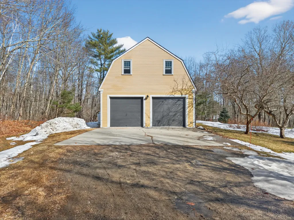 347 Alexander Road Dresden ME 04342