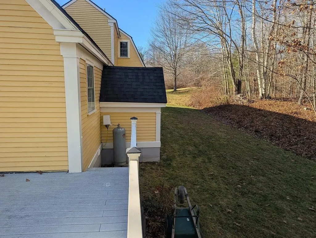 347 Alexander Road Dresden ME 04342