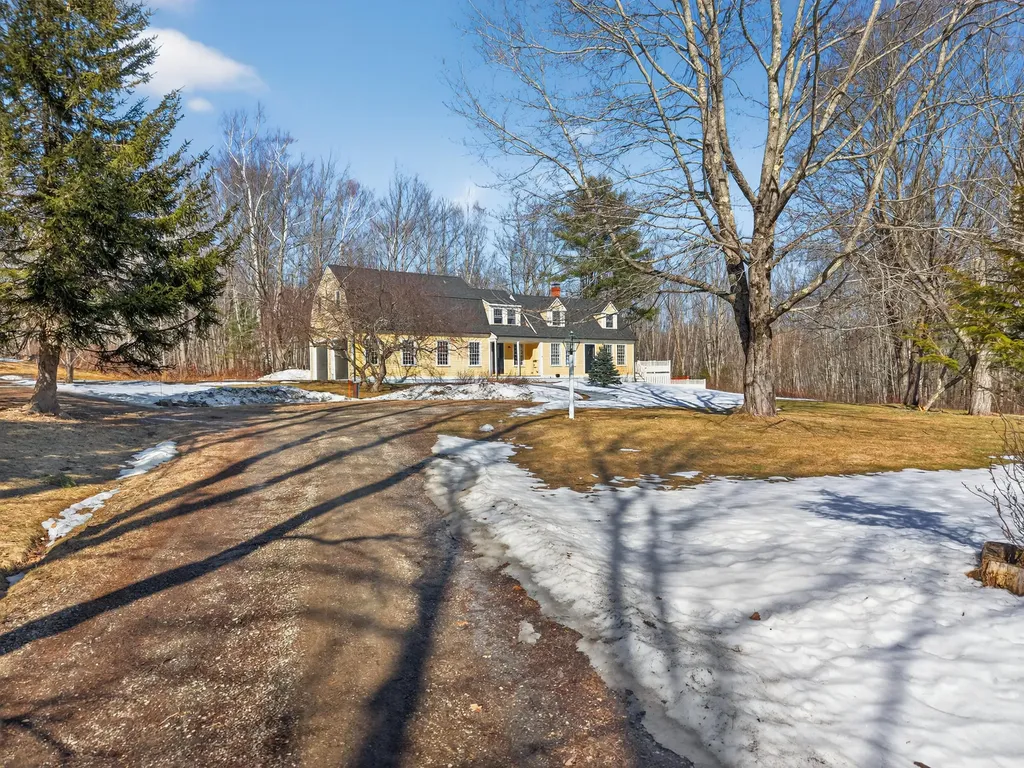 347 Alexander Road Dresden ME 04342