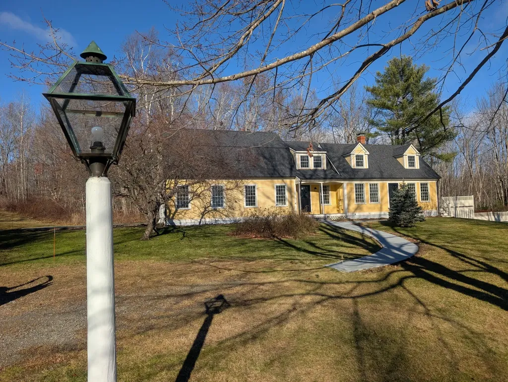 347 Alexander Road Dresden ME 04342