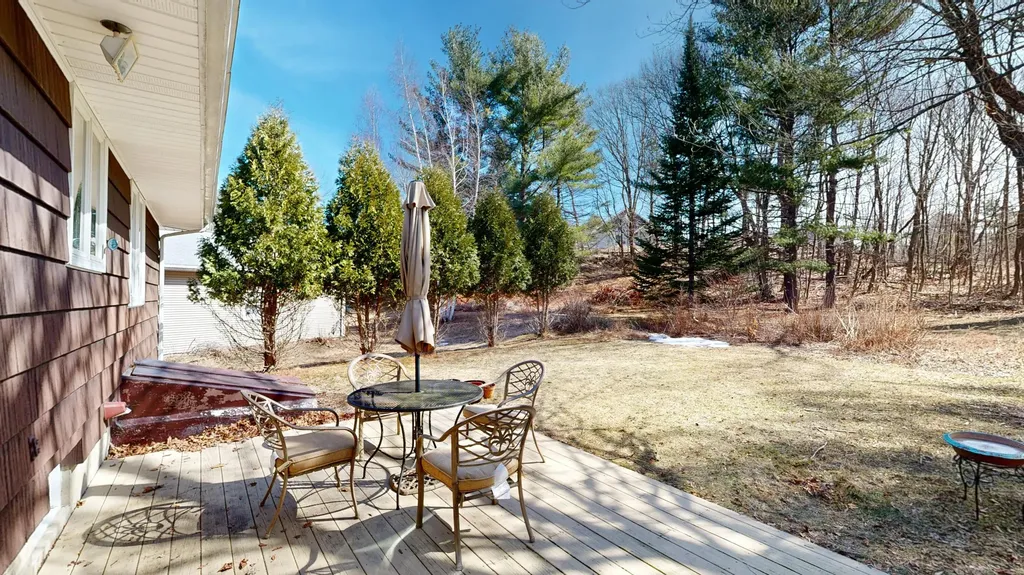 17 Shank Street Lewiston ME 04240