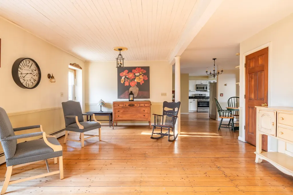 75 Main Road Charleston ME 04422