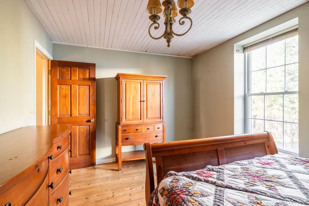 75 Main Road Charleston ME 04422