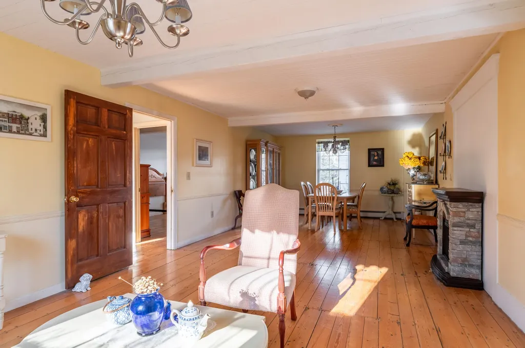 75 Main Road Charleston ME 04422