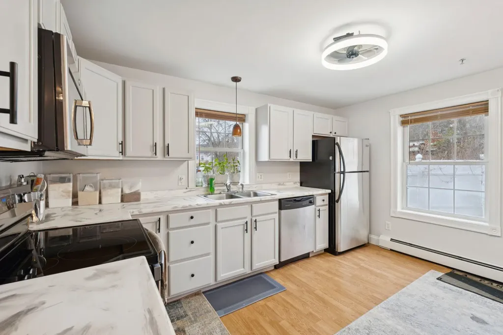 6B Meadow View Drive Sanford ME 04073