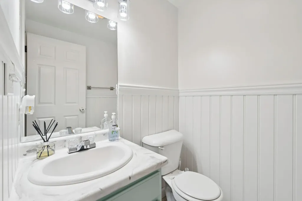 6B Meadow View Drive Sanford ME 04073
