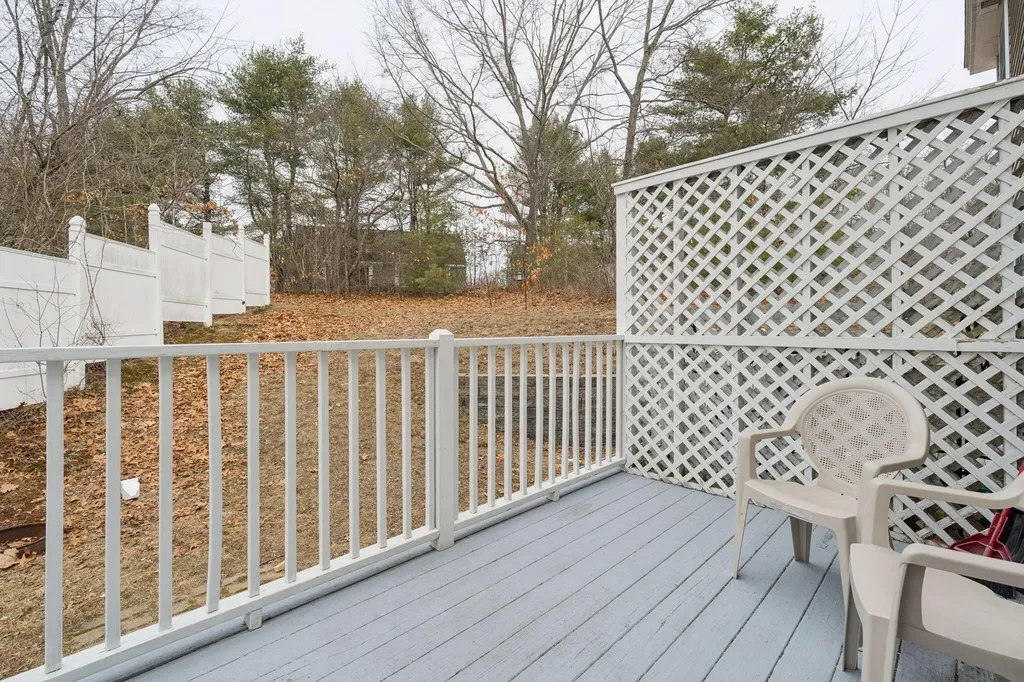 6B Meadow View Drive Sanford ME 04073