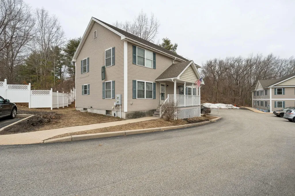 6B Meadow View Drive Sanford ME 04073