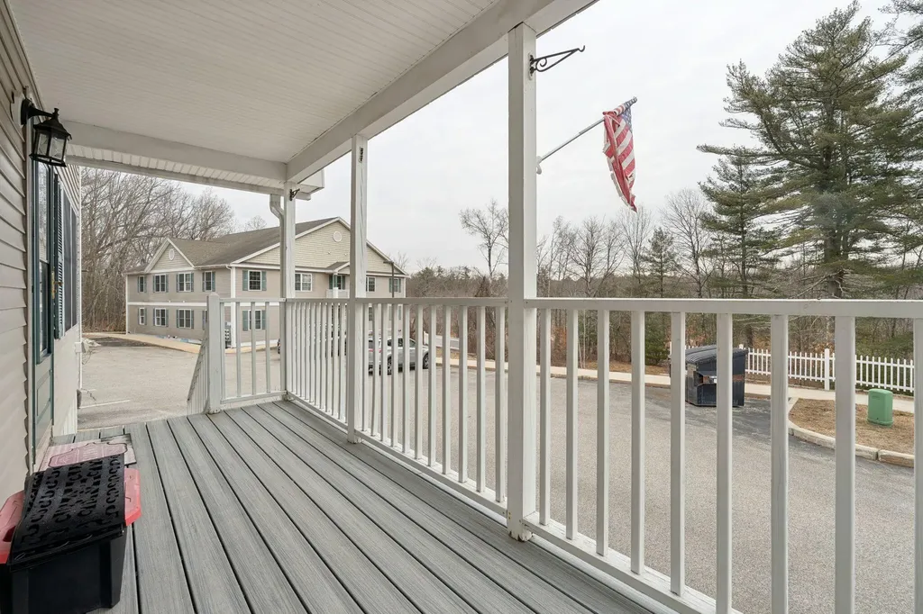 6B Meadow View Drive Sanford ME 04073