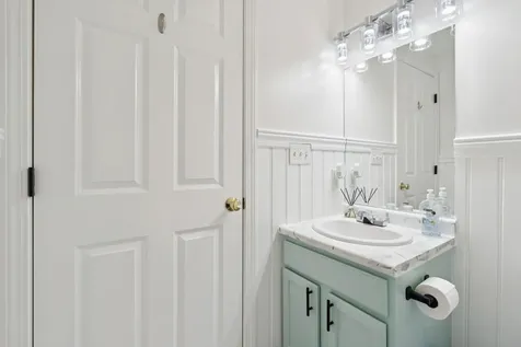 6B Meadow View Drive Sanford ME 04073