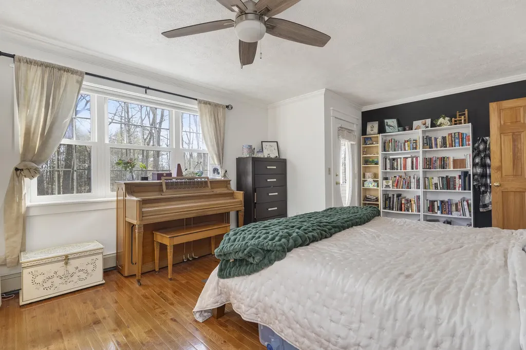589 King Street Oxford ME 04270
