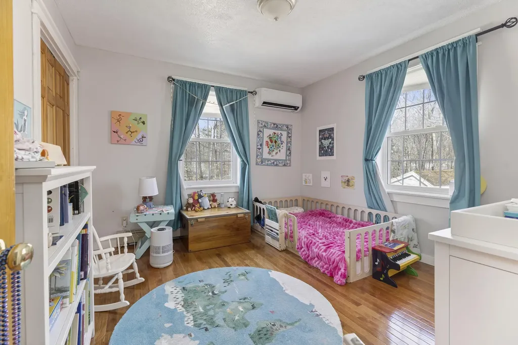 589 King Street Oxford ME 04270