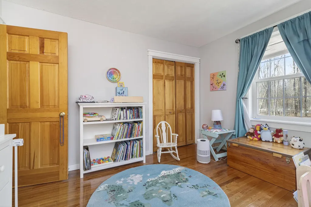 589 King Street Oxford ME 04270