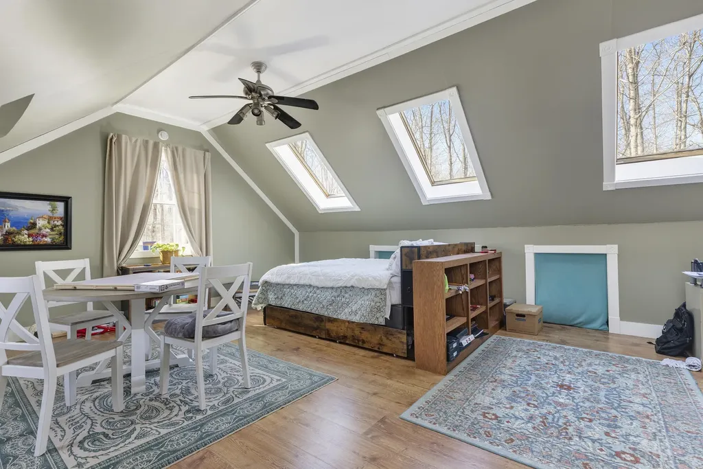 589 King Street Oxford ME 04270
