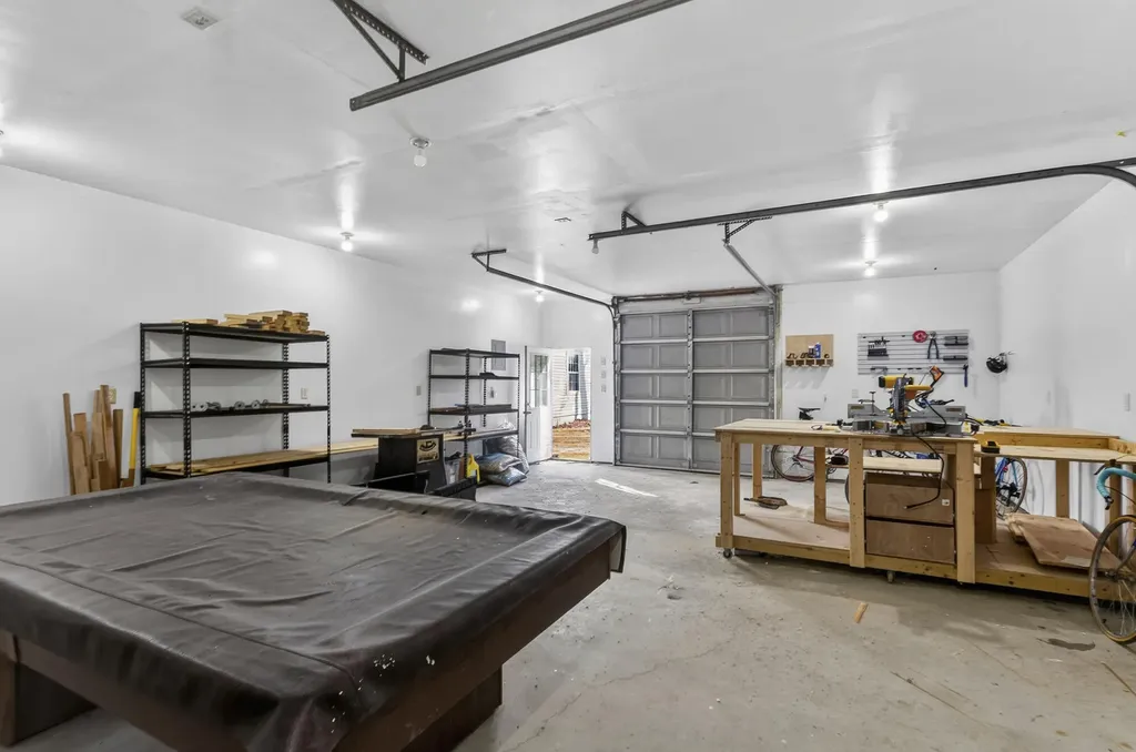 589 King Street Oxford ME 04270