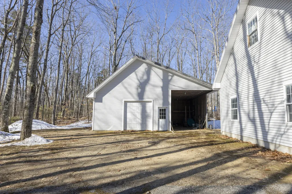 589 King Street Oxford ME 04270