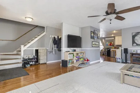 589 King Street Oxford ME 04270