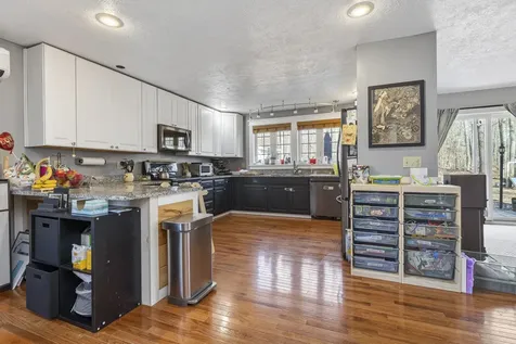 589 King Street Oxford ME 04270