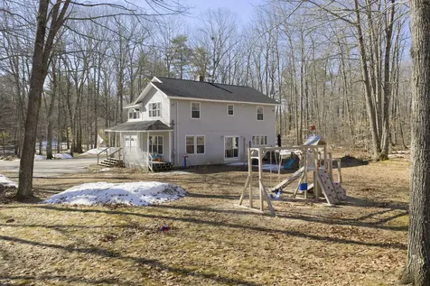 589 King Street Oxford ME 04270