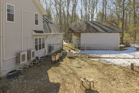 589 King Street Oxford ME 04270