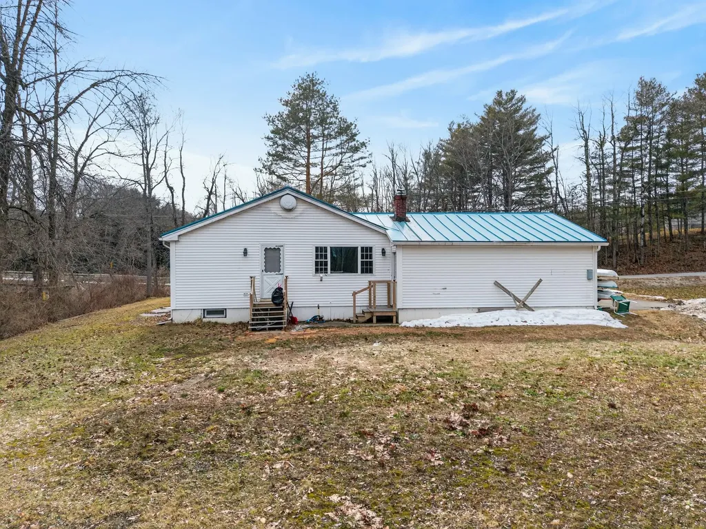 88 County Road Oakland ME 04963