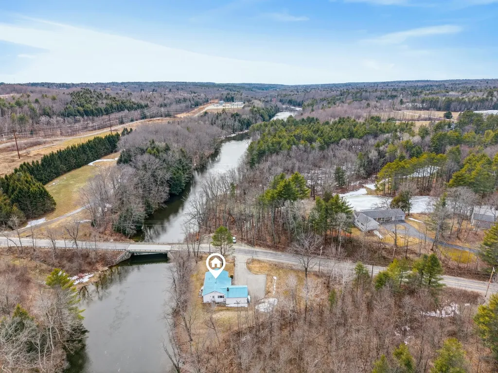 88 County Road Oakland ME 04963
