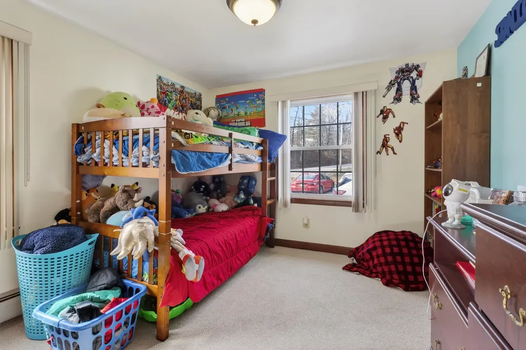 88 County Road Oakland ME 04963
