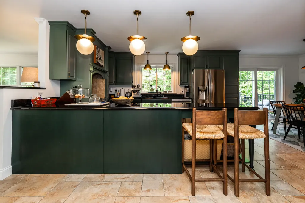 20 Babbidge Road Falmouth ME 04105