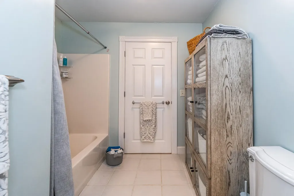 20 Babbidge Road Falmouth ME 04105
