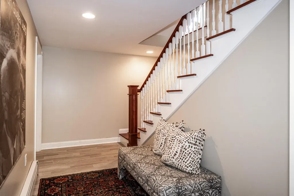 20 Babbidge Road Falmouth ME 04105