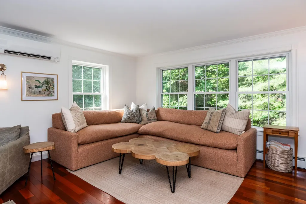 20 Babbidge Road Falmouth ME 04105