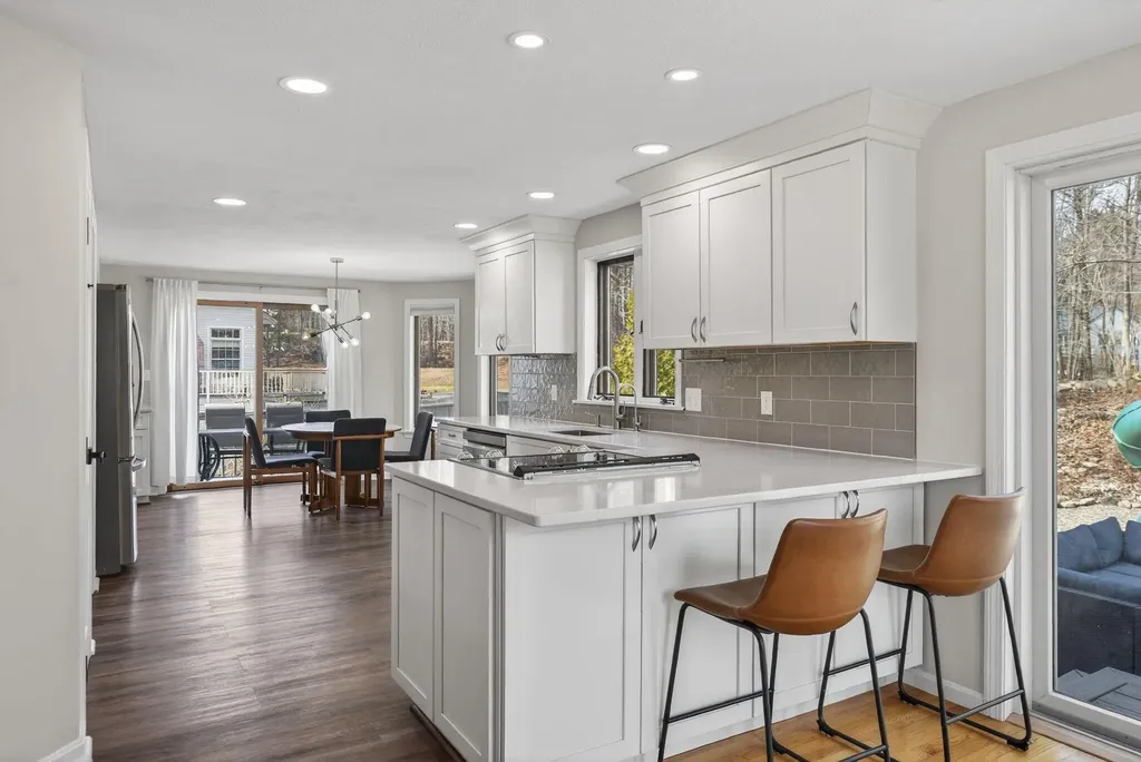 8 Rockwood Drive Biddeford ME 04005