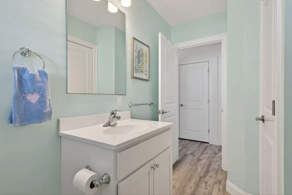 11 Unity Lane Windham ME 04062