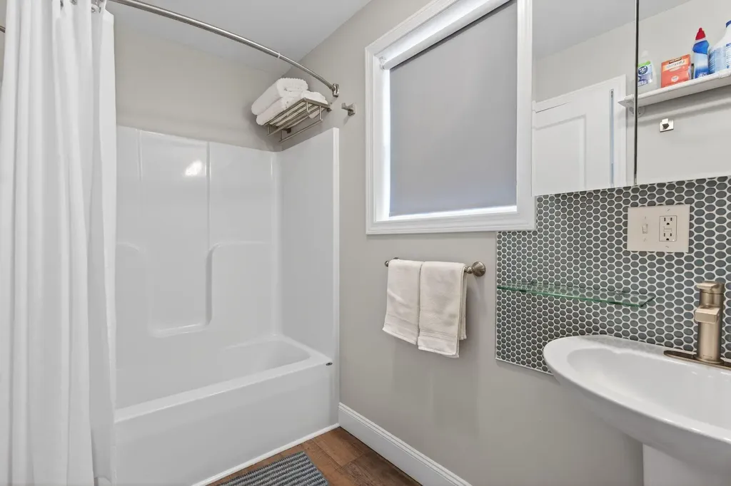 994 Portland Road Saco ME 04072