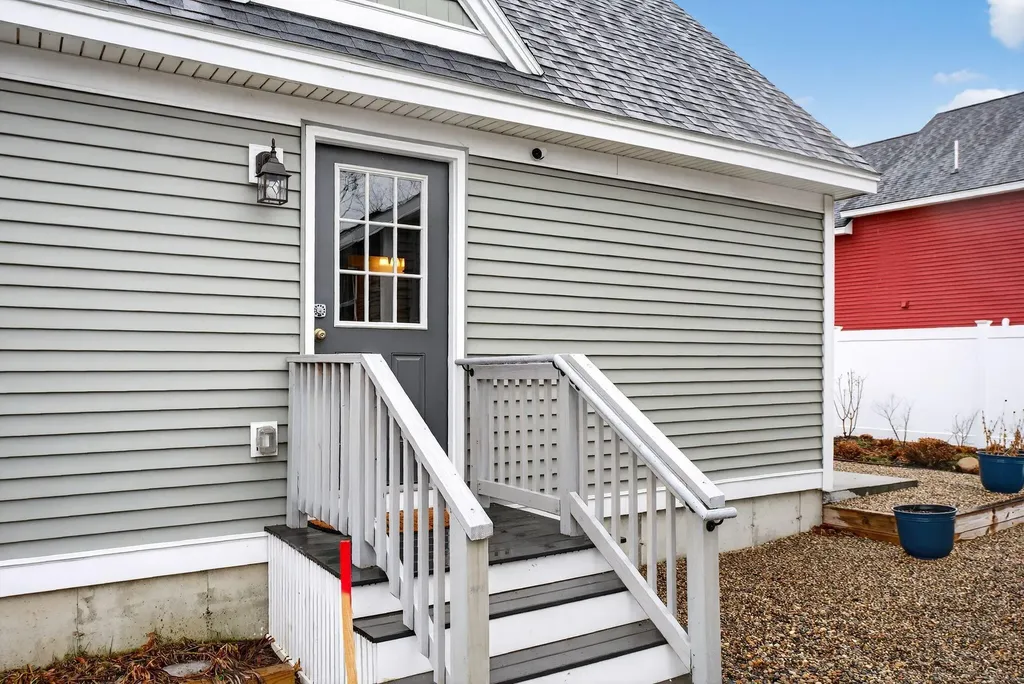994 Portland Road Saco ME 04072