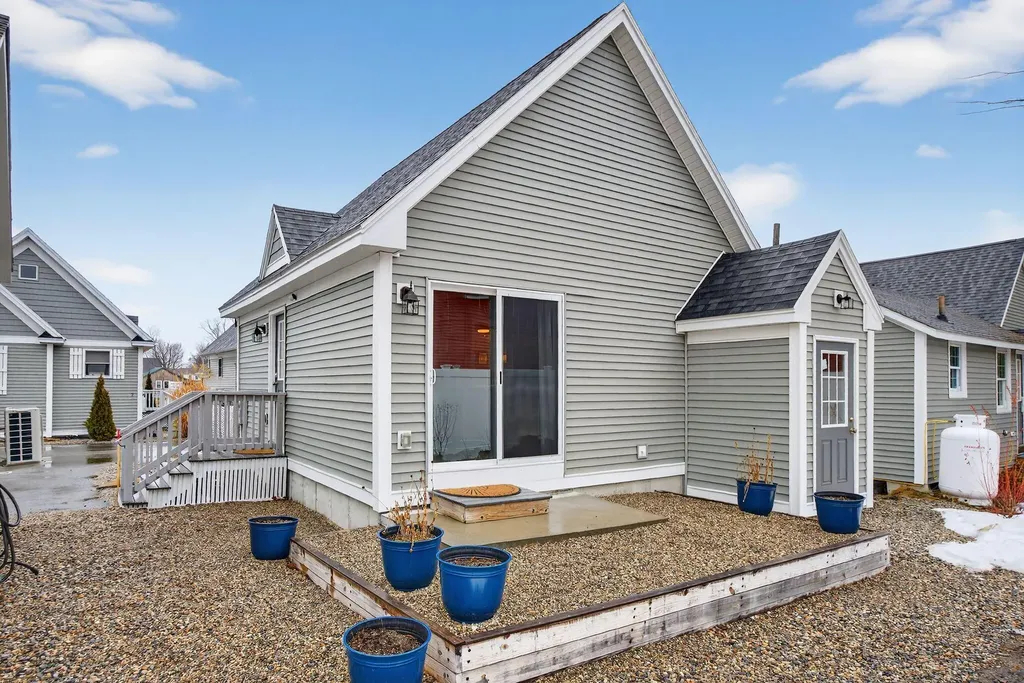 994 Portland Road Saco ME 04072