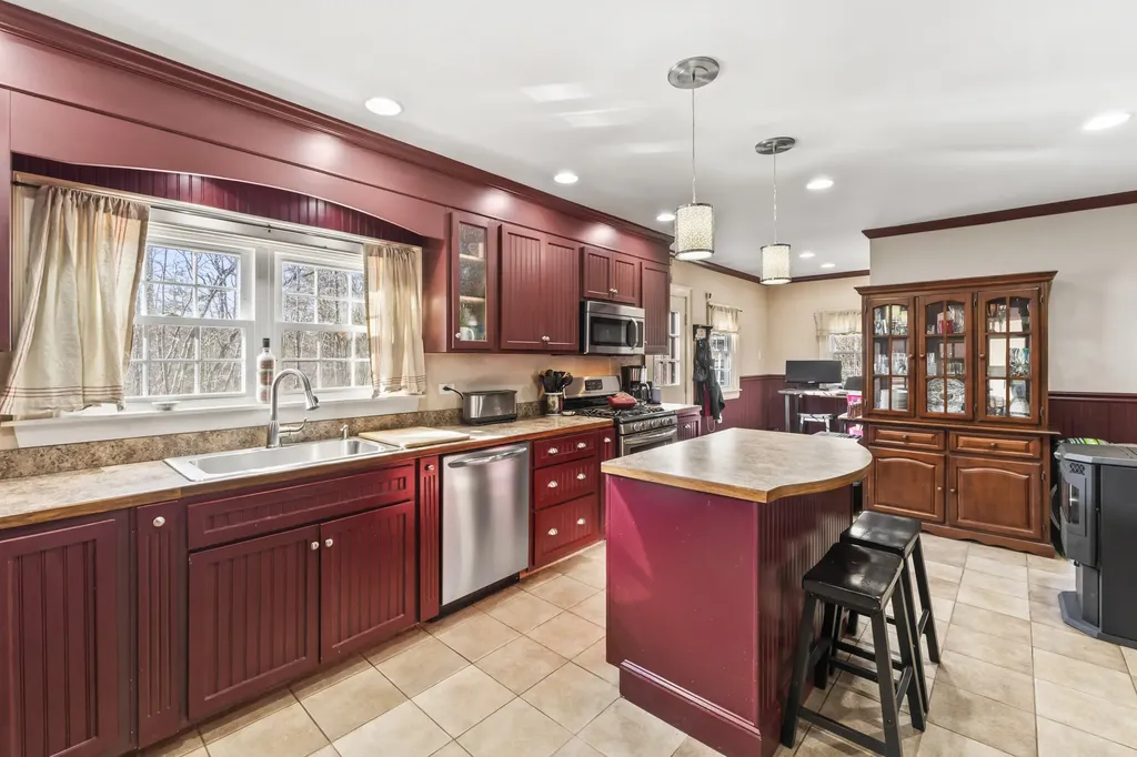 296 Dow Highway South Berwick ME 03908