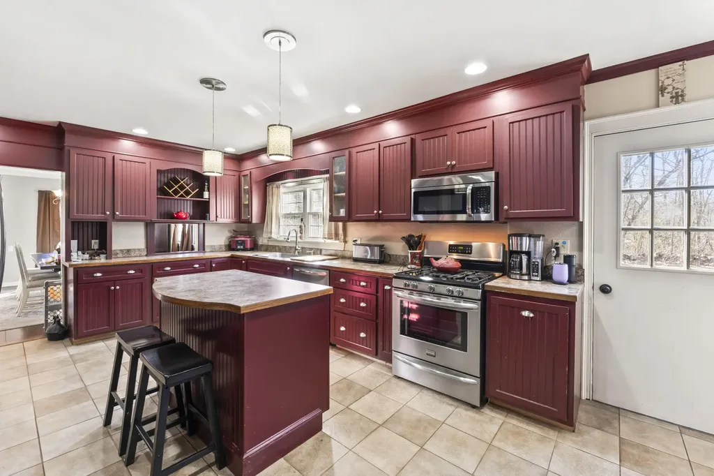 296 Dow Highway South Berwick ME 03908