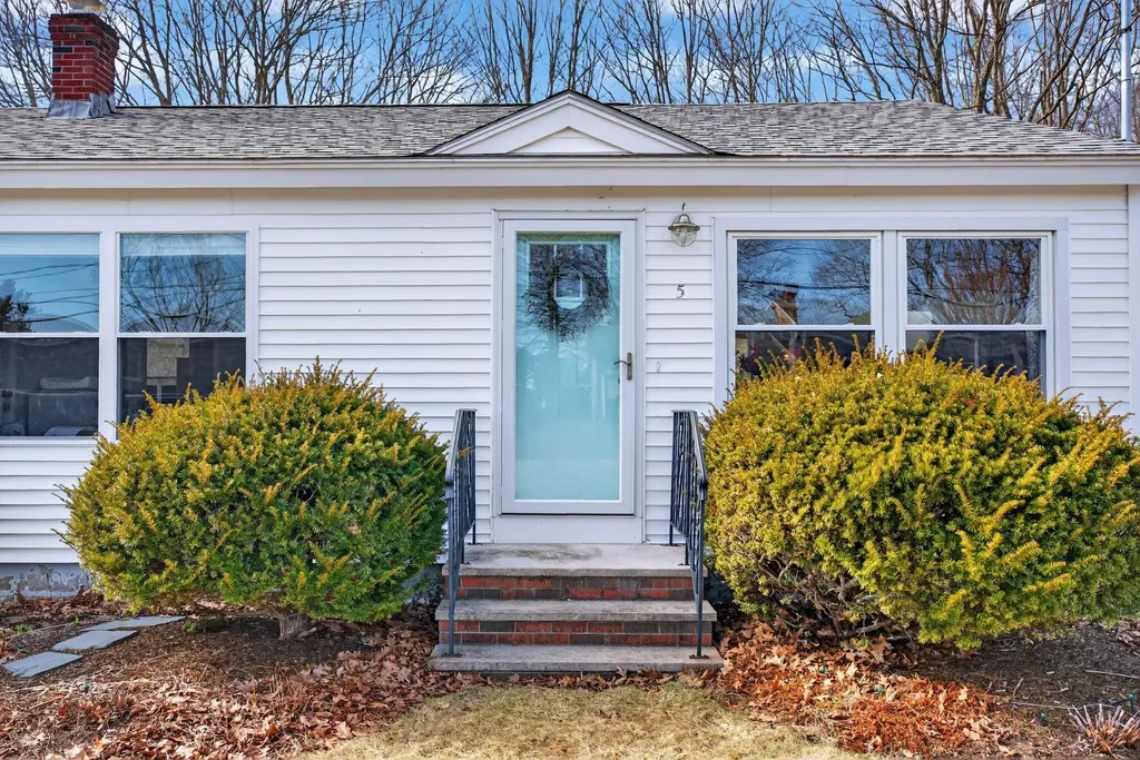 5 Twin Island Drive Biddeford ME 04005