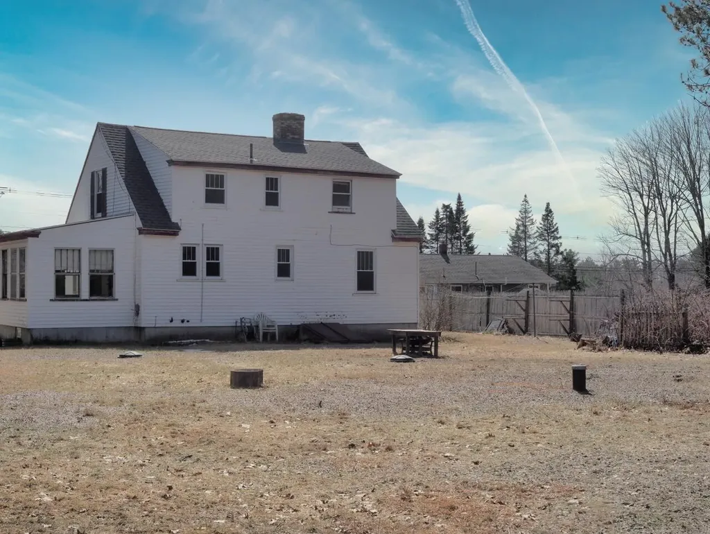 312 Northeast Road Standish ME 04084