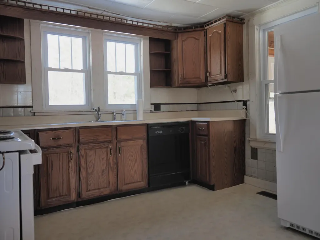 312 Northeast Road Standish ME 04084