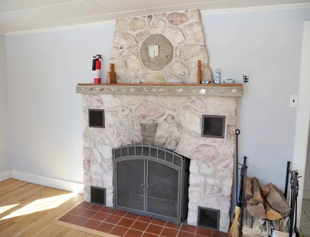 312 Northeast Road Standish ME 04084